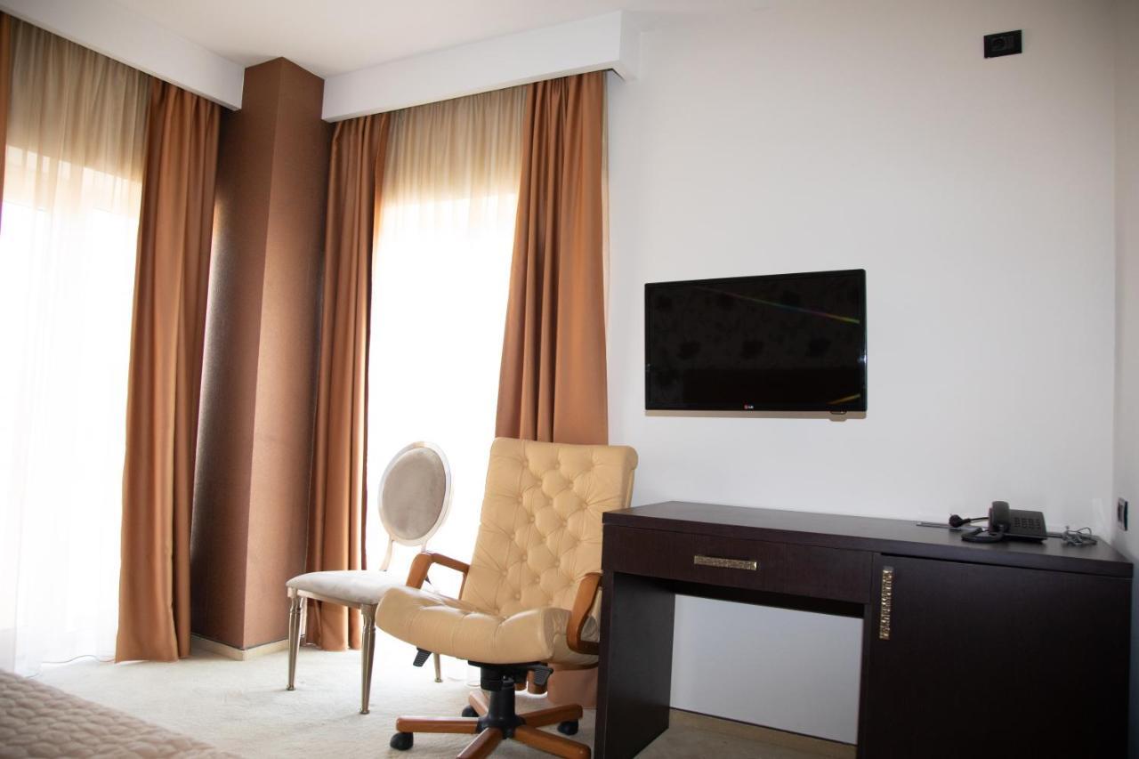 Hotel Palace Severin Drobeta Turnu Severin Eksteriør billede